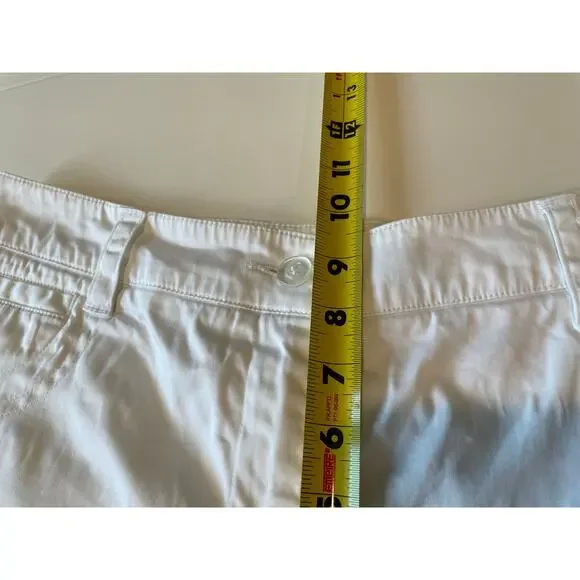 Tribal Extensible Stretch Bermuda Shorts Sz 8 White Neutral Coastal Preppy - Picture 6 of 7